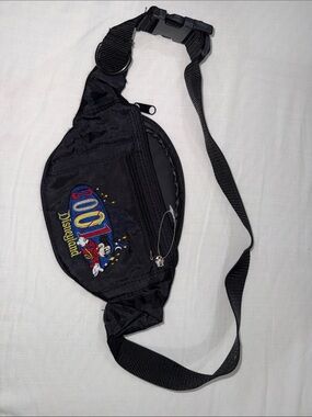 Vintage Disney Black 2001 Mickey Mouse Fanny Pack